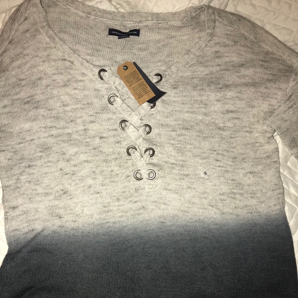 American Eagle Sweater